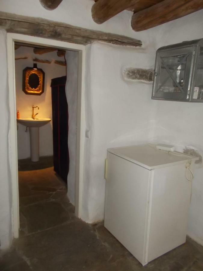Cyclades Olive Museum'S Guest House Pitrofos Luaran gambar