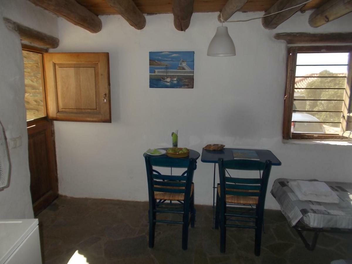Cyclades Olive Museum'S Guest House Pitrofos Luaran gambar