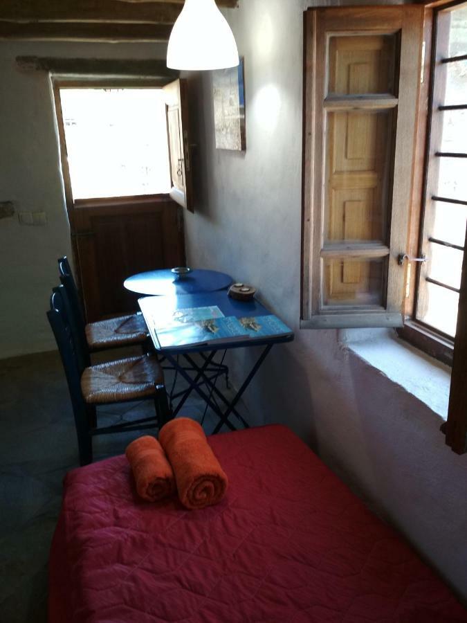 Cyclades Olive Museum'S Guest House Pitrofos Luaran gambar