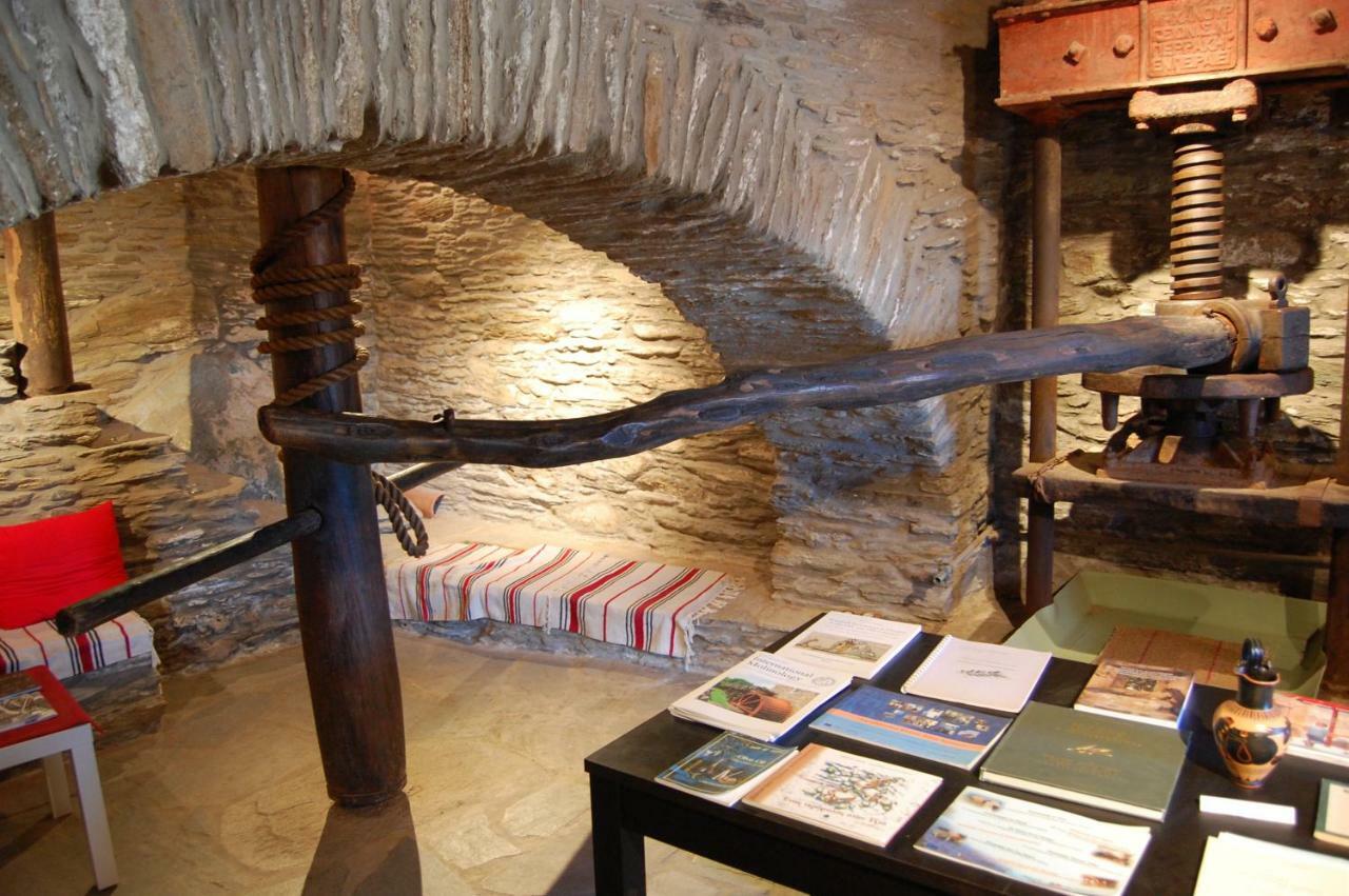 Cyclades Olive Museum'S Guest House Pitrofos Luaran gambar