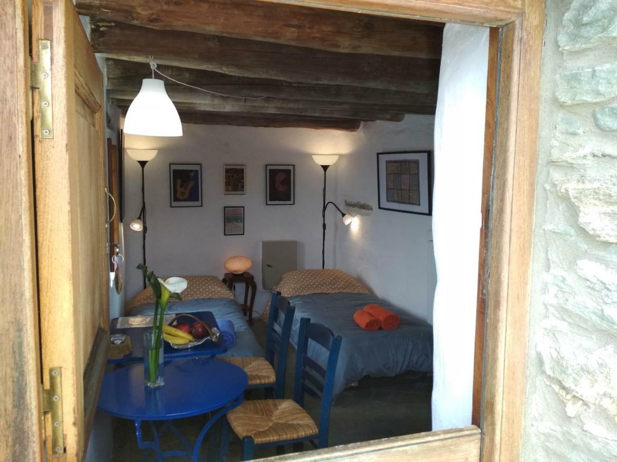 Cyclades Olive Museum'S Guest House Pitrofos Luaran gambar
